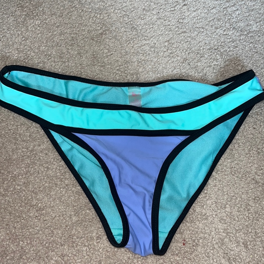 color block bottoms size m